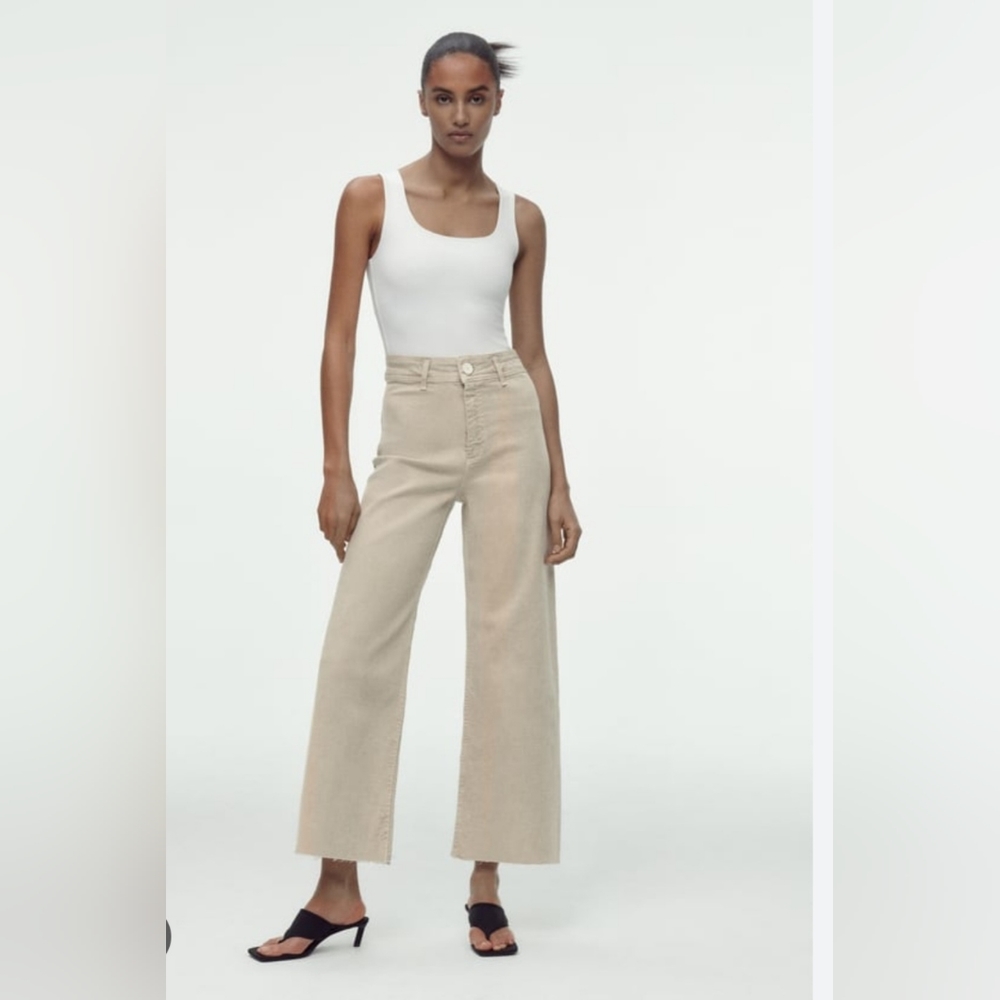 Zara Wide-Leg High-Rise Sailor Jeans in Lite Beige Size 8